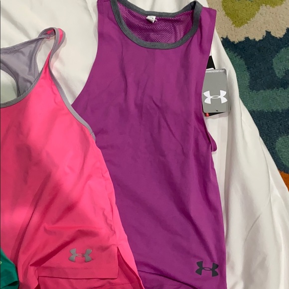 Under Armour tops size ym - Picture 2 of 9
